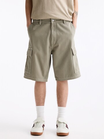 Loosefit Pantalon cargo Pull&Bear en vert : devant