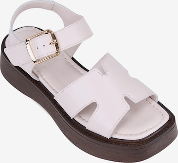 Desa Sandals 'Keilsandalen' in White: front