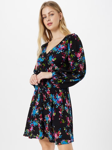 Oasis - Vestido camisero 'Ditsy' en negro: frente