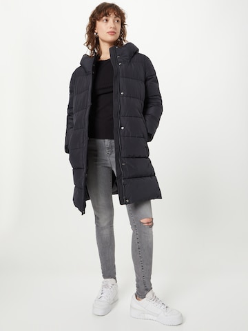 ESPRIT Zimní kabát – černá