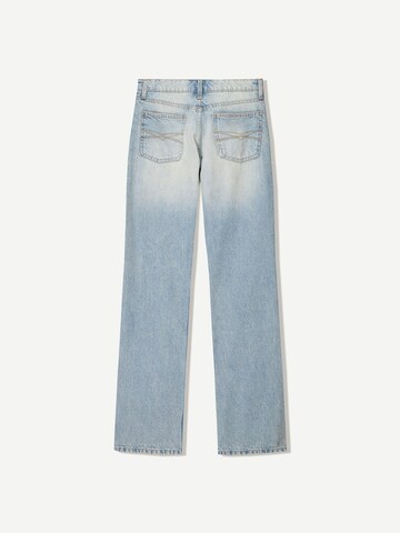 regular Jeans di Bershka in blu