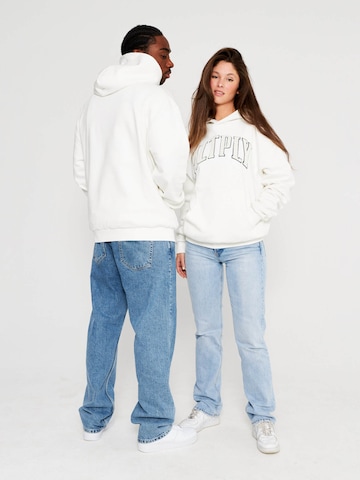 Sweat-shirt Multiply Apparel en blanc