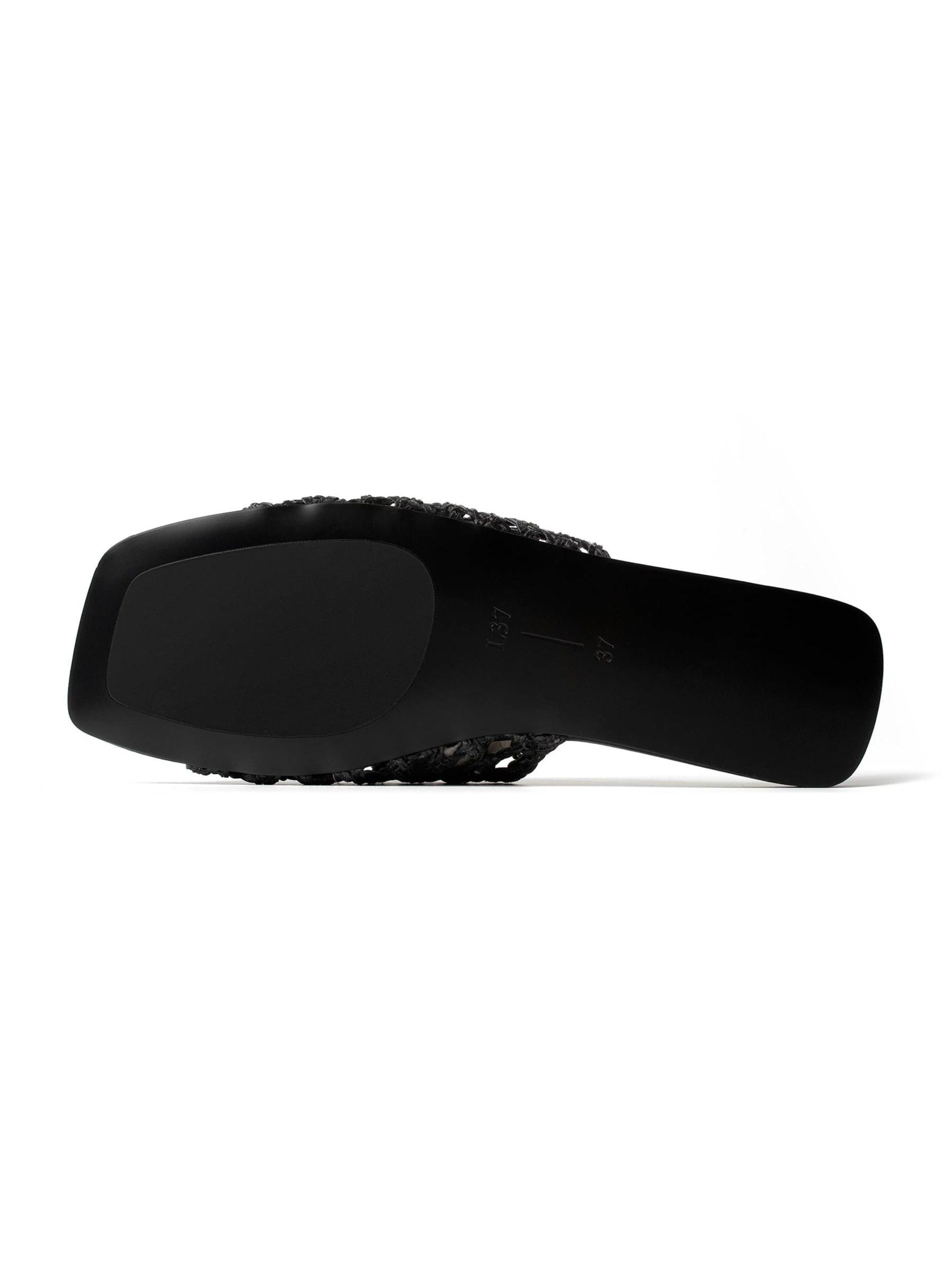 L37 HANDMADE SHOES - Zapatos abiertos 'LOST WITHOUT WORDS' en negro