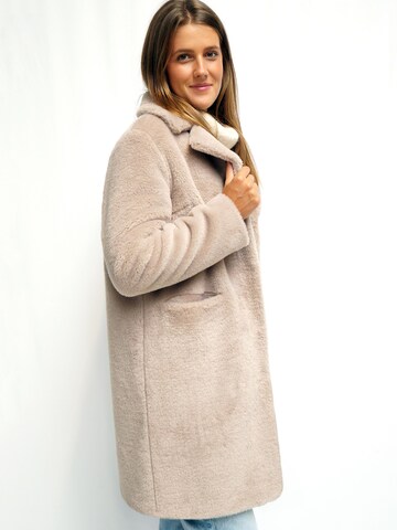 Funk since 1776 Winter Coat in Beige