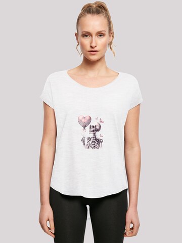 F4NT4STIC Shirt 'Skelett hält Herzballon' in Wit: voorkant