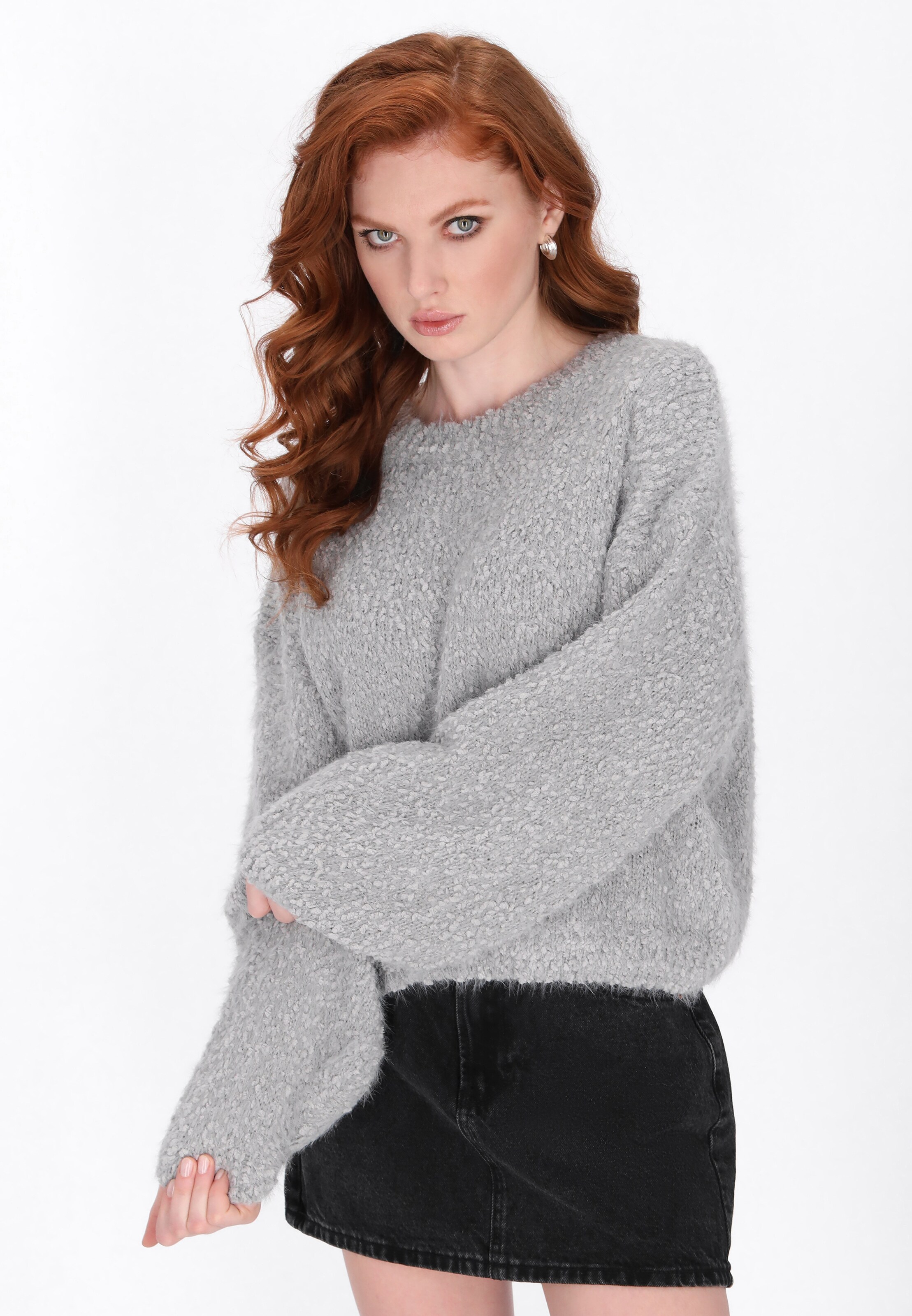 DreiMaster Vintage Sveter - Sivá: predná strana