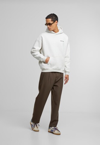 Sweat-shirt 'More Espresso' Another Cotton Lab en blanc