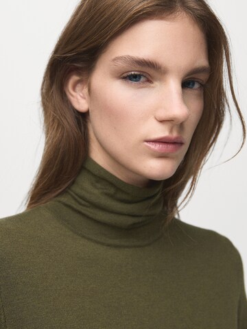 MANGO Kötött ruhák 'ANA' - zöld