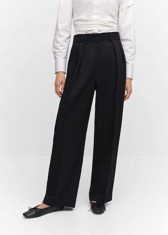 Wide leg Pantaloni cutați 'Biel' de la MANGO pe negru: față