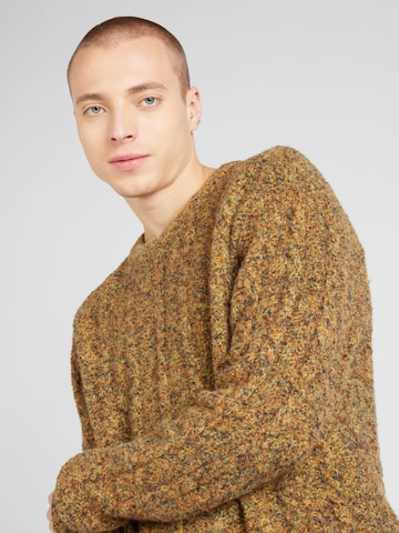 WEEKDAY Sweater 'Jesper' in Brown