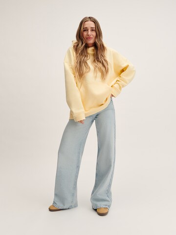 Tatiana Zidekova Μπλούζα φούτερ σε κίτρινο