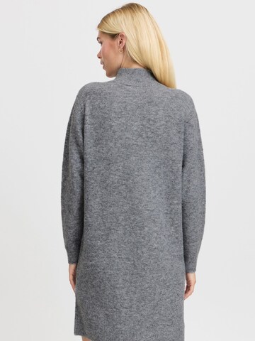 b.young Strickkleid in Grau