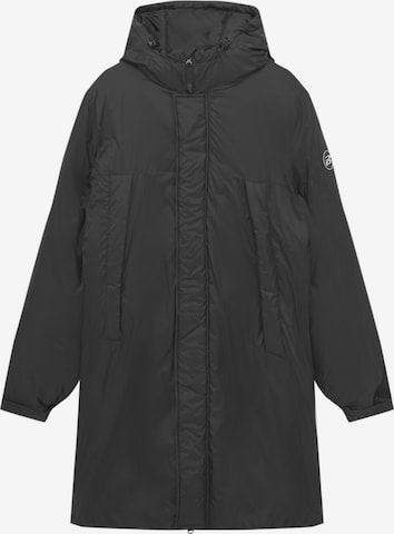 Pull&Bear Winter Coat in Black: front