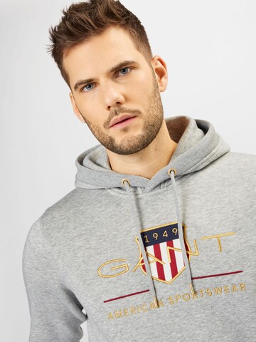 GANT Regular fit Суичър в сиво