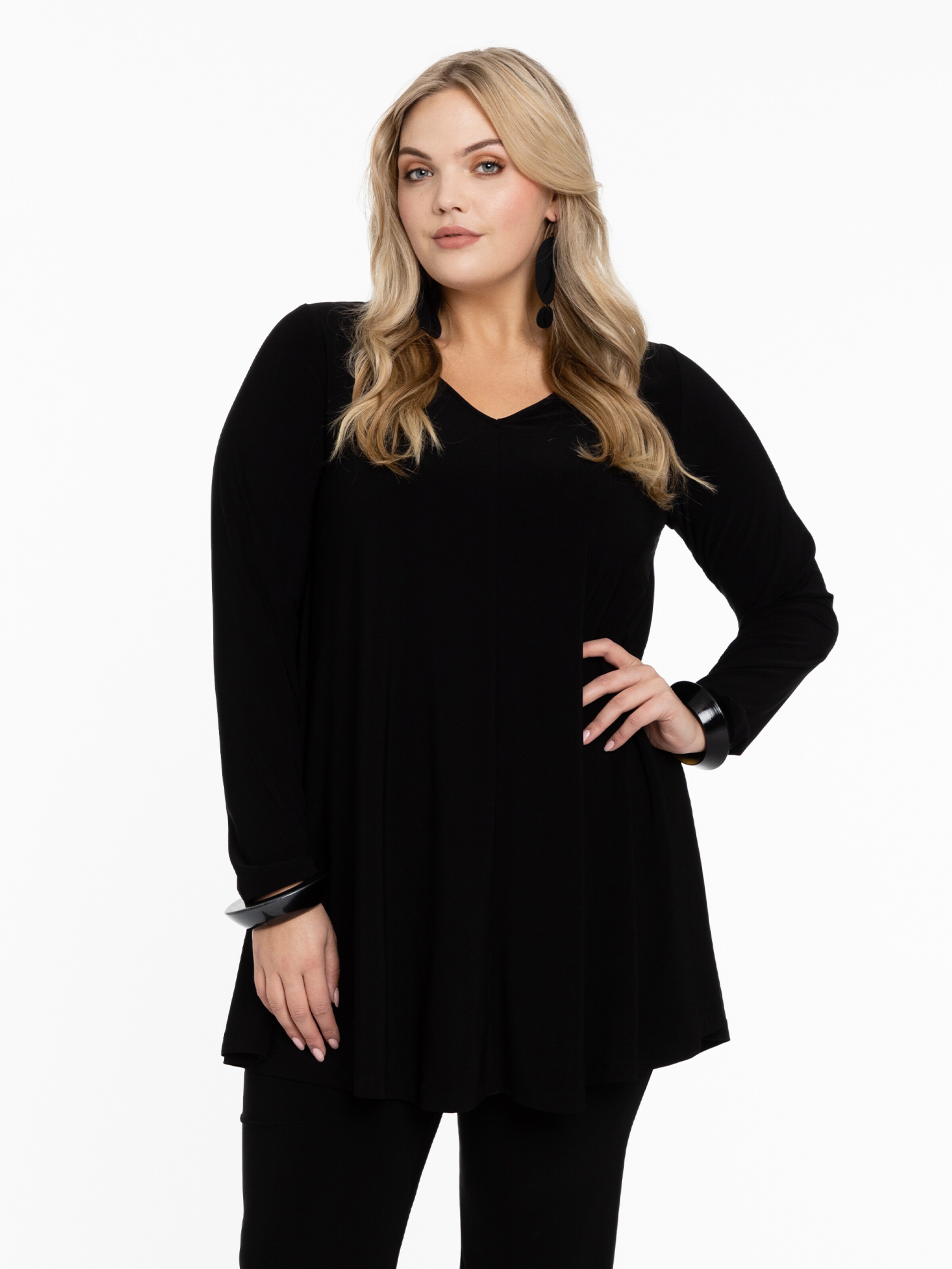 YOEK Tunic in Black: front
