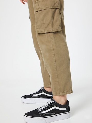 regular Pantaloni cargo di Urban Classics in verde