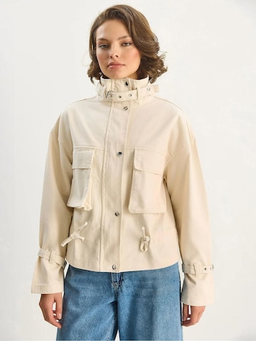 Bianco Lucci Tussenjas in Wit