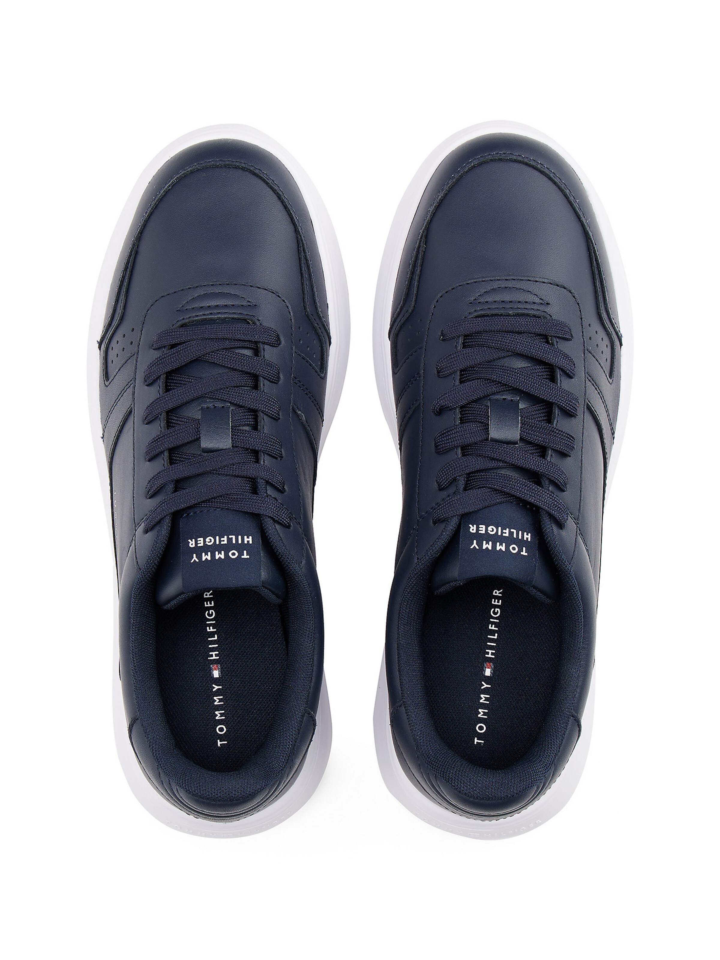 TOMMY HILFIGER Sneaker in Blau