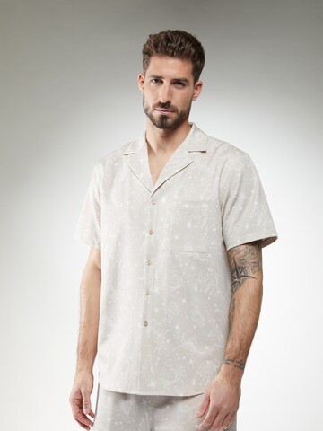 ABOUT YOU x Kevin Trapp Regular fit Button Up Shirt 'Tobias' in Beige