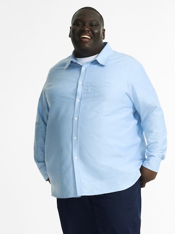 Coupe regular Chemise Mr Main Man en bleu