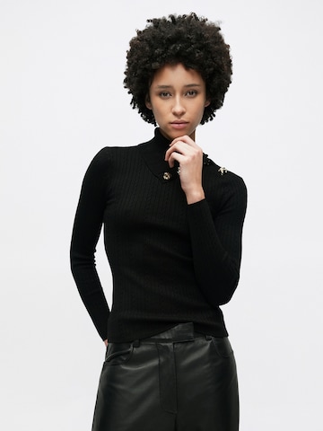 GUESS Pullover i sort