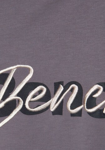 BENCH Sweatshirt in Grau