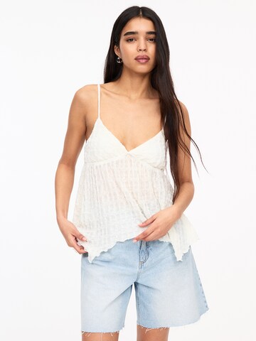 Haut Pull&Bear en blanc : devant