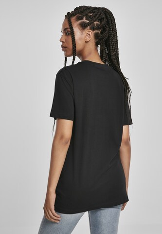 Tricou 'Magic Monday' de la Merchcode pe negru