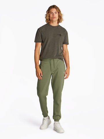 Tommy Jeans Tapered Pants in Green