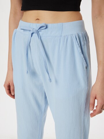 Kaffe Tapered Broek 'Naya' in Blauw