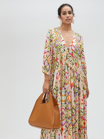 Lola Casademunt Kjole i beige: forside