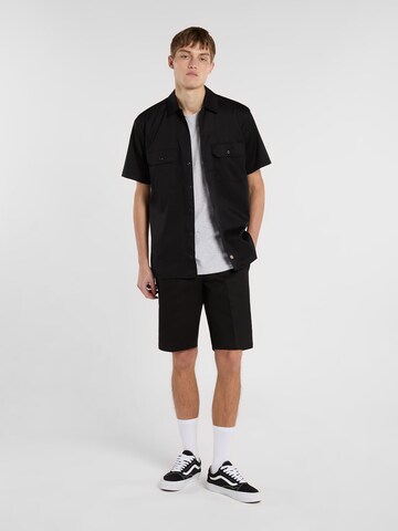 regular Pantaloni con piega frontale '874' di DICKIES in nero