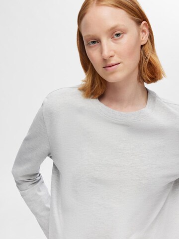 SELECTED FEMME Shirt 'ESSENTIAL' in Grau