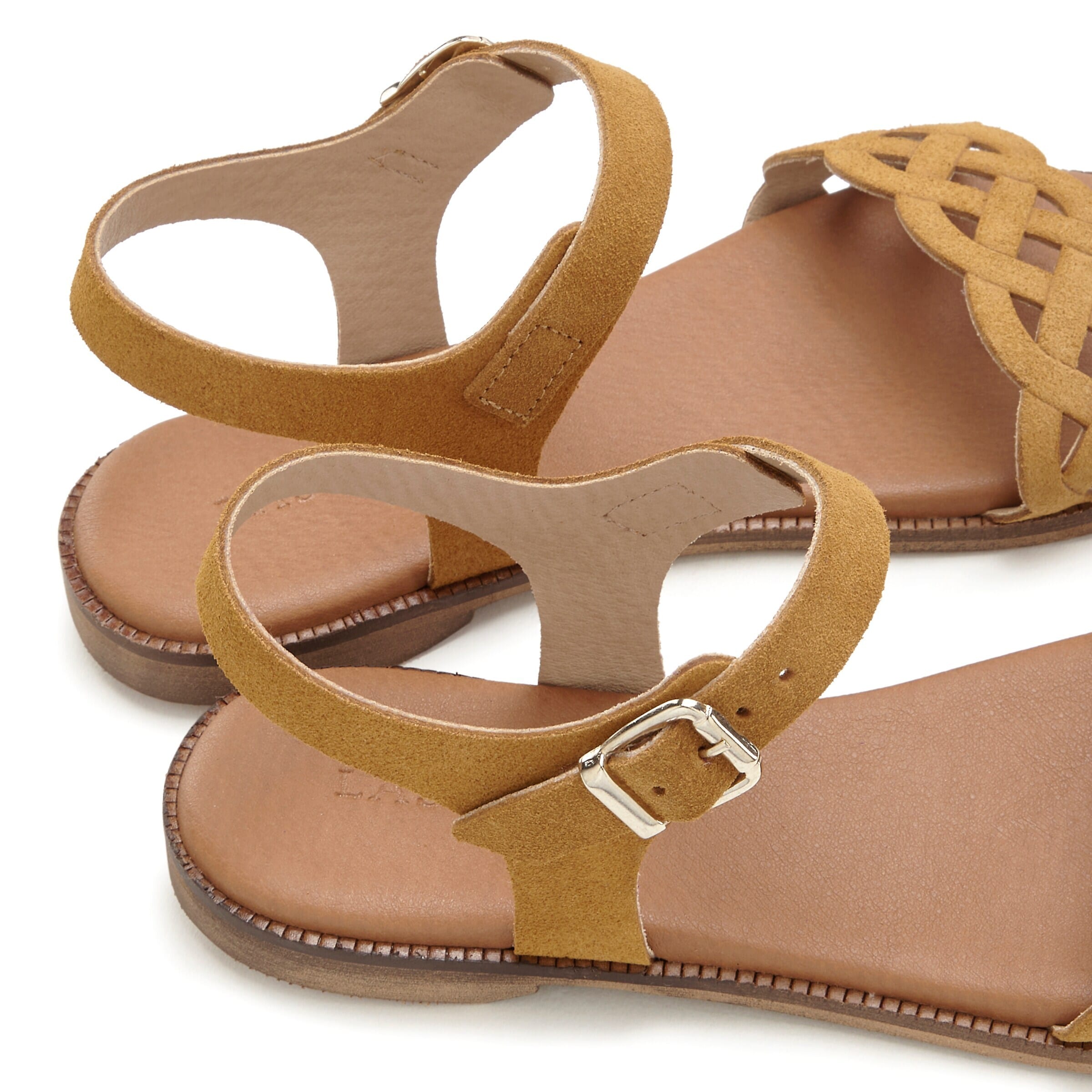 LASCANA Sandal in Brown