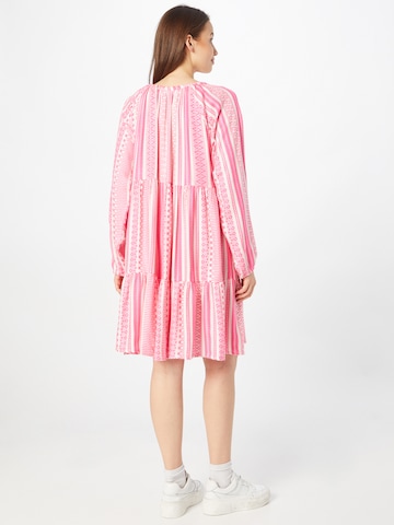 Robe 'Hazel' Zwillingsherz en rose