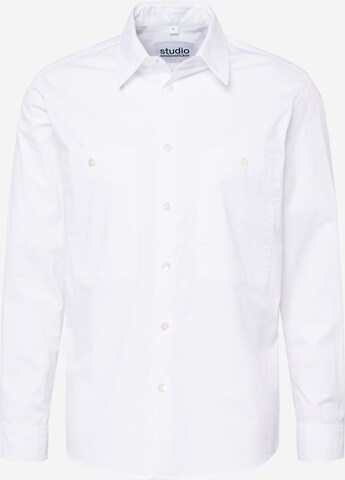 Studio Seidensticker Regular fit Button Up Shirt in White: front