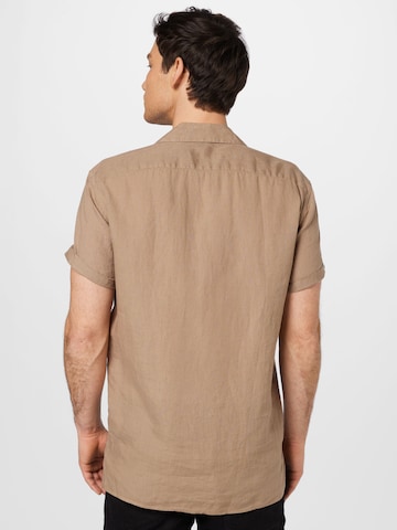 DRYKORNRegular Fit Košulja 'BIJAN' - smeđa boja