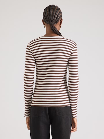 T-shirt 'PCRUKA' PIECES en marron