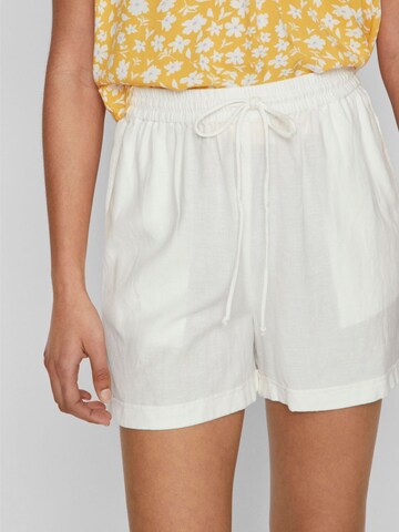 Regular Pantalon VILA en blanc