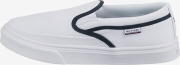 TOMMY HILFIGER Slip-ons 'Cupsole' in Wit