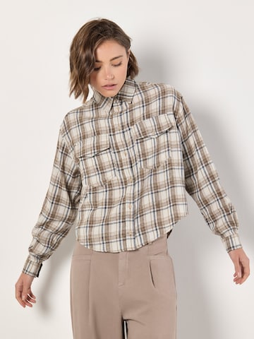 Apricot Cropped Check Shirt ' ' in Beige