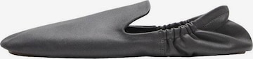 MANGO Ballerina in Grau: Vorderseite