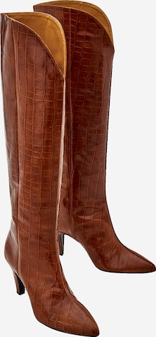 EDITED Boots 'Desdemona' in Brown