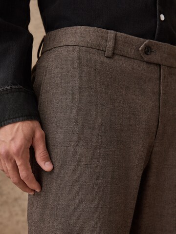 Next Štandardný strih Nohavice - Hnedá