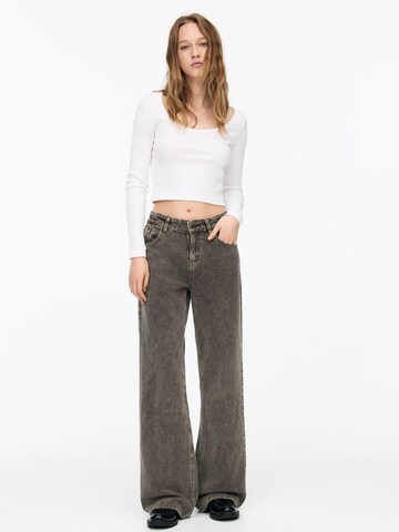 Wide leg Pantaloni di Pull&Bear in grigio