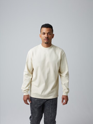 Pull-over 'Gino' ABOUT YOU x Benny Cristo en beige : devant