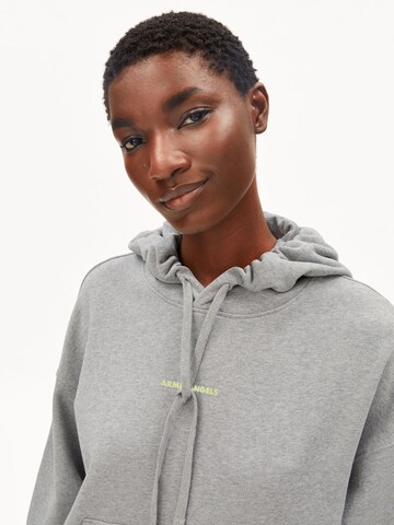 ARMEDANGELS Sweatshirt 'FRANCISARAA' in Grey