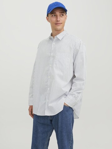 JACK & JONES Comfort Fit Skjorte i hvid: forside