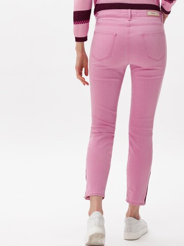 regular Jeans 'Shakira S' di BRAX in rosa