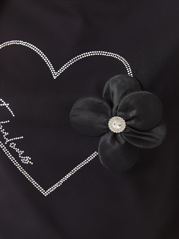 Maglietta di Bianco Lucci in nero